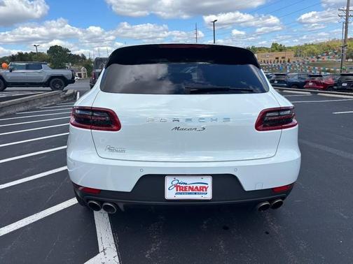 2018 Porsche Macan S