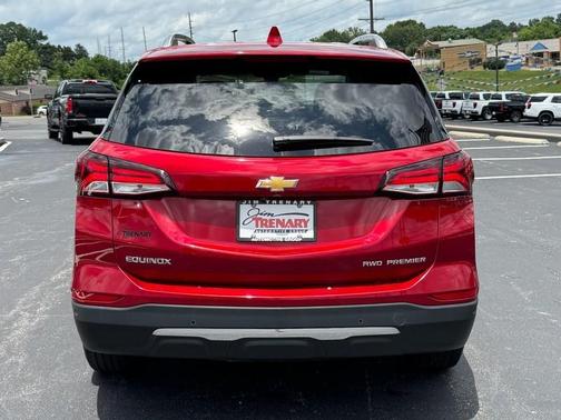 Cherry Red Tintcoat 2022 Chevrolet Equinox Premier