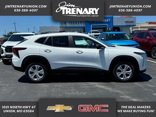 Summit White / White 2026 Chevrolet Trax LS