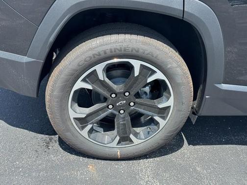 Mosaic Black Metallic 2026 Chevrolet Equinox LT