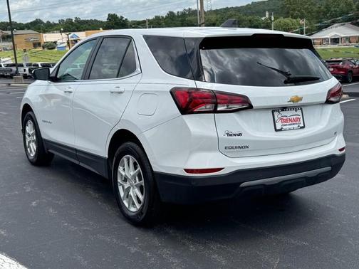 Summit White / White 2024 Chevrolet Equinox LT