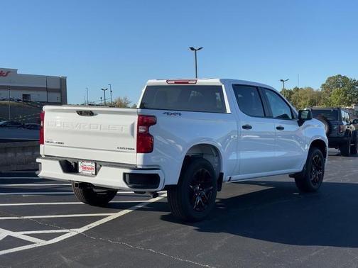 2026 Chevrolet Silverado 1500 Custom