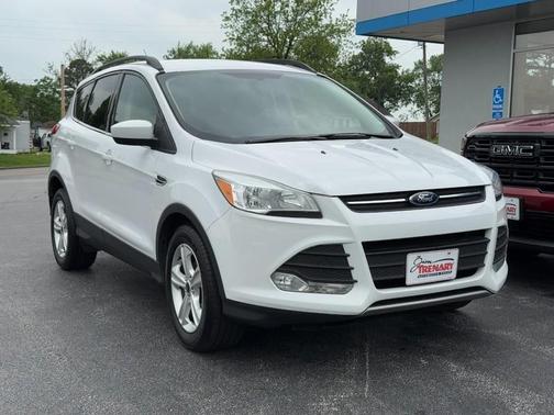 Oxford White 2016 Ford Escape SE