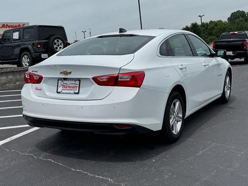 Summit White / White 2024 Chevrolet Malibu 1FL
