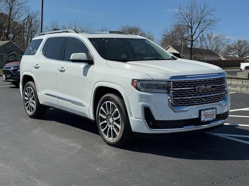 2022 GMC Acadia Denali