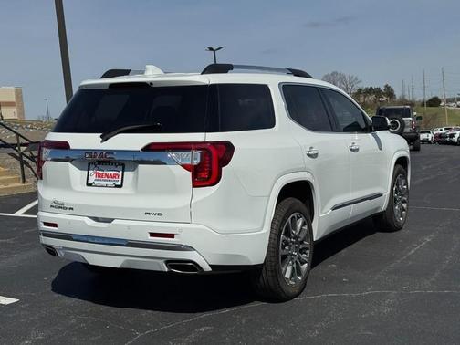 2022 GMC Acadia Denali