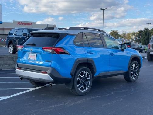 2019 Toyota RAV4 Adventure