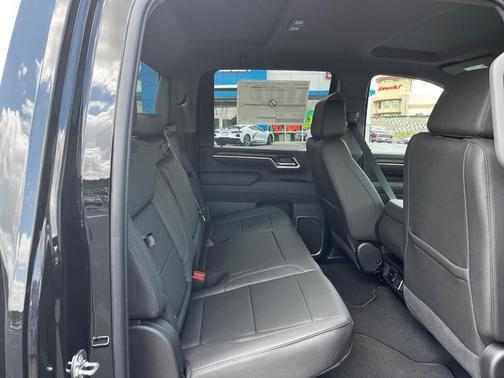 2025 GMC Sierra 2500 SLT