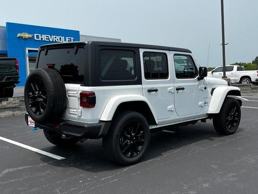 2023 Jeep Wrangler 4xe Sahara