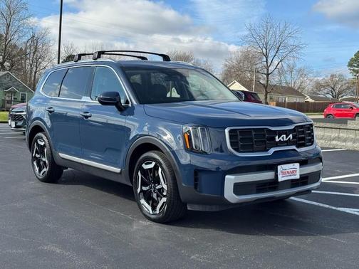 Midnight Black 2025 Kia Telluride S