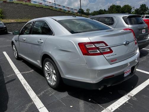 2015 Ford Taurus Limited