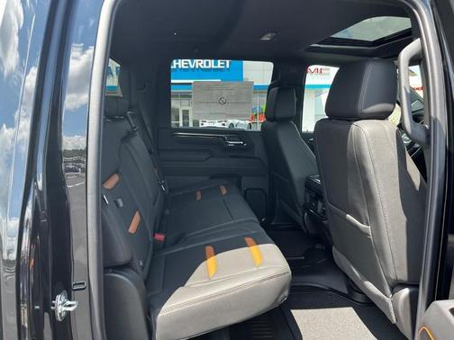 2025 GMC Sierra 2500 AT4