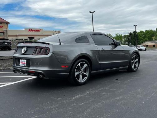 2014 Ford Mustang V6