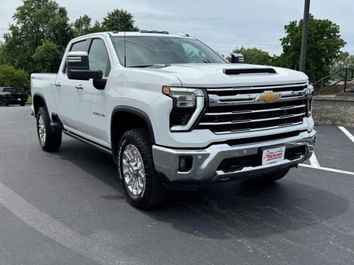 Summit White / White 2024 Chevrolet Silverado 3500 LTZ
