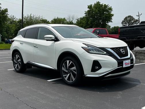 2023 Nissan Murano SL