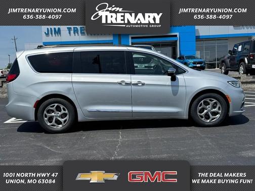 Silver Mist Clearcoat 2023 Chrysler Pacifica Limited