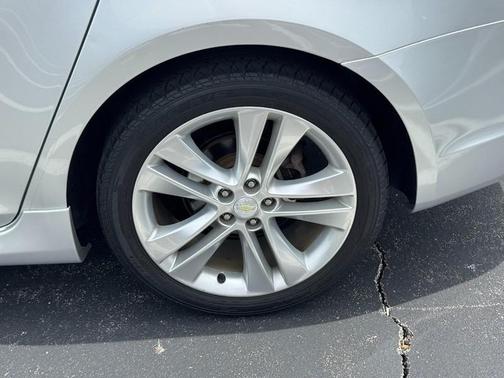 Silver Ice Metallic 2014 Chevrolet Cruze LTZ