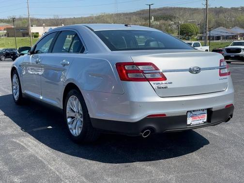 Ingot Silver Metallic 2019 Ford Taurus Limited