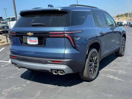 Lakeshore Blue Metallic 2026 Chevrolet Traverse LT