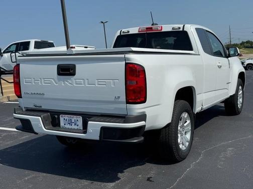Summit White / White 2022 Chevrolet Colorado LT