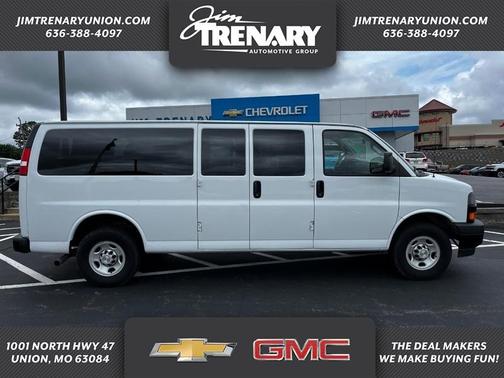 2024 Chevrolet Express 3500 LS