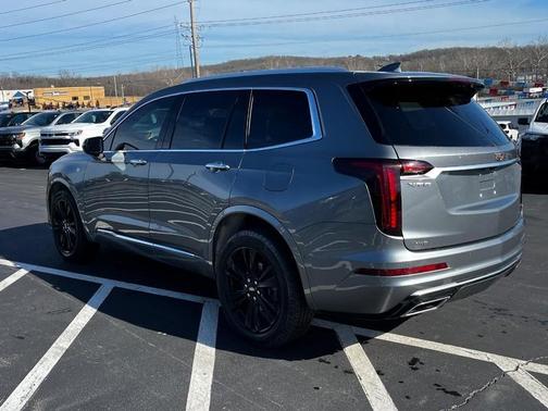 2022 Cadillac XT6 Premium Luxury AWD