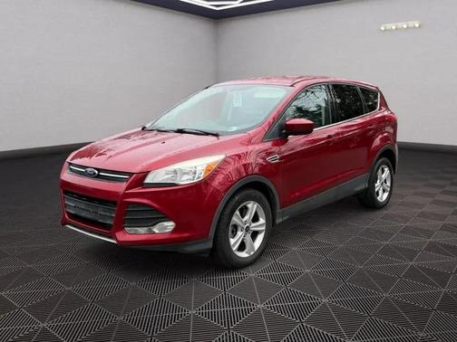 Ruby Red Metallic Tinted Clearcoat 2015 Ford Escape SE