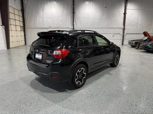 Crystal Black Silica 2016 Subaru Crosstrek 2.0i Limited