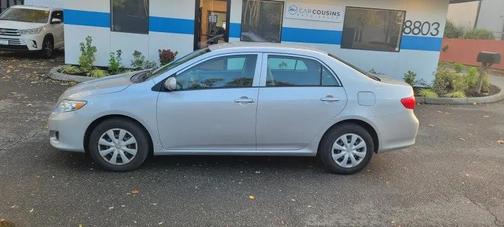Classic Silver Metallic 2010 Toyota Corolla LE