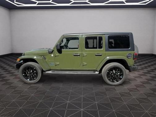 Sarge Green Clearcoat 2022 Jeep Wrangler Unlimited 4xe Sahara