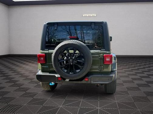 Sarge Green Clearcoat 2022 Jeep Wrangler Unlimited 4xe Sahara