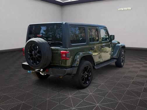 Sarge Green Clearcoat 2022 Jeep Wrangler Unlimited 4xe Sahara