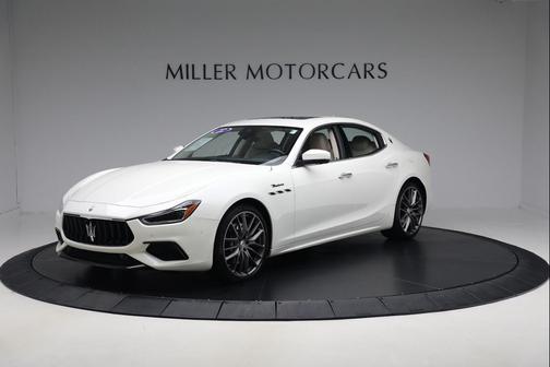 2022 Maserati Ghibli Modena Q4