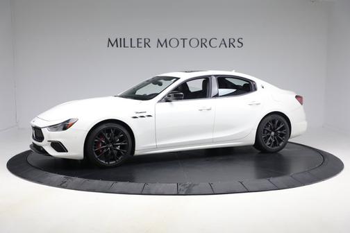 2022 Maserati Ghibli Modena Q4