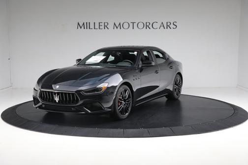 Nero Assoluto Metallic 2024 Maserati Ghibli Modena Ultima Q4