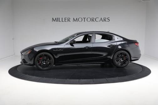 Nero Assoluto Metallic 2024 Maserati Ghibli Modena Ultima Q4