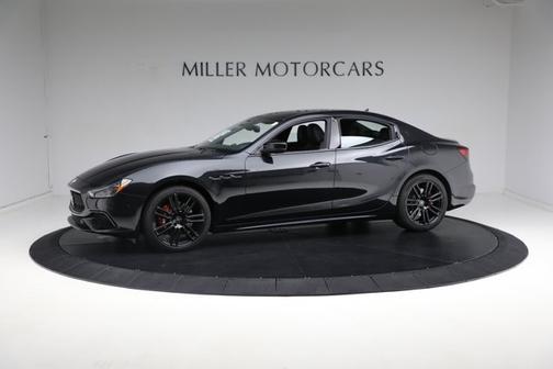 Nero Assoluto Metallic 2024 Maserati Ghibli Modena Ultima Q4