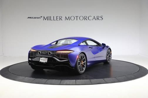 2023 McLaren Artura Performance