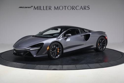 2024 McLaren Artura Performance