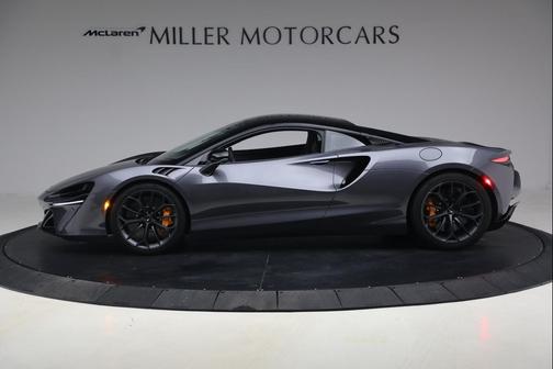 2024 McLaren Artura Performance