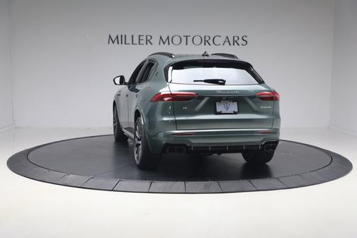Verde Royale Metallic 2026 Maserati Grecale Modena