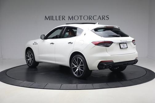 2022 Maserati Levante Modena