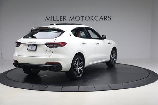 2022 Maserati Levante Modena