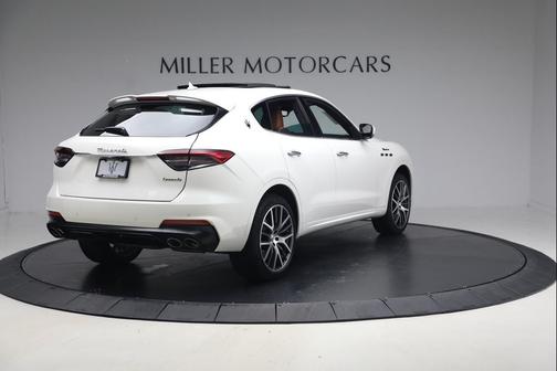 2022 Maserati Levante Modena