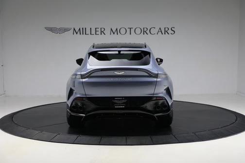 2025 Aston Martin DBX 707