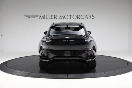 2025 Aston Martin DBX 707