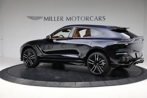 2025 Aston Martin DBX 707