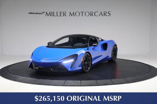 2023 McLaren Artura Performance