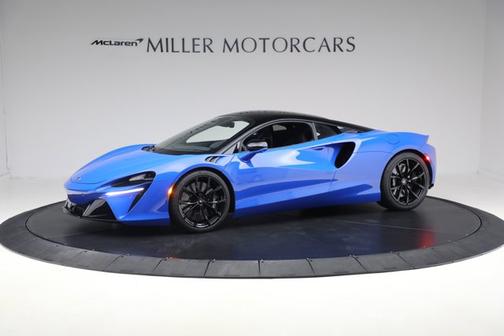2023 McLaren Artura Performance