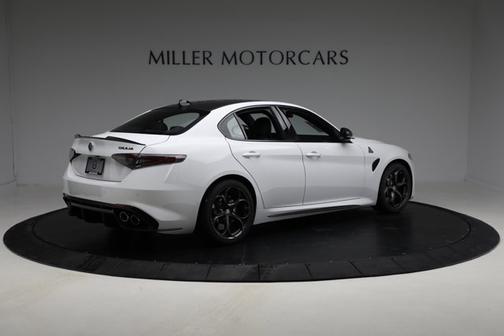 2024 Alfa Romeo Giulia Quadrifoglio